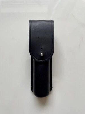 Holster für Olight Warrior 3 Taschenlampe. Echtes Leder ! Handarbeit!