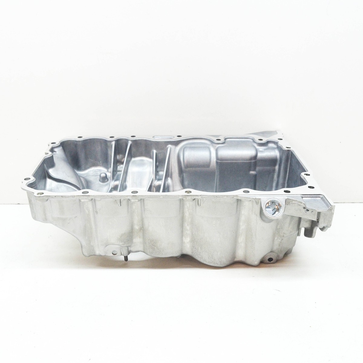 BMW X1 F48 Oil Pan 11138580119 8580119 NEW GENUINE | eBay
