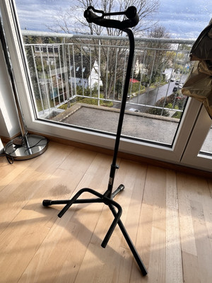 guitar stand