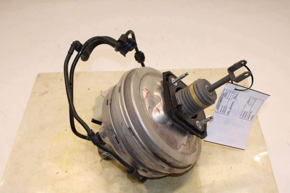 BMW 750LI xDrive 2010-15 potenciador de freno con cilindro maestro con depósito Foto 4 de 4