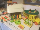 Vtg 1971 Fisher Price Little People Play Family 923 SCHOOL HOUSE LOADED w/Extras