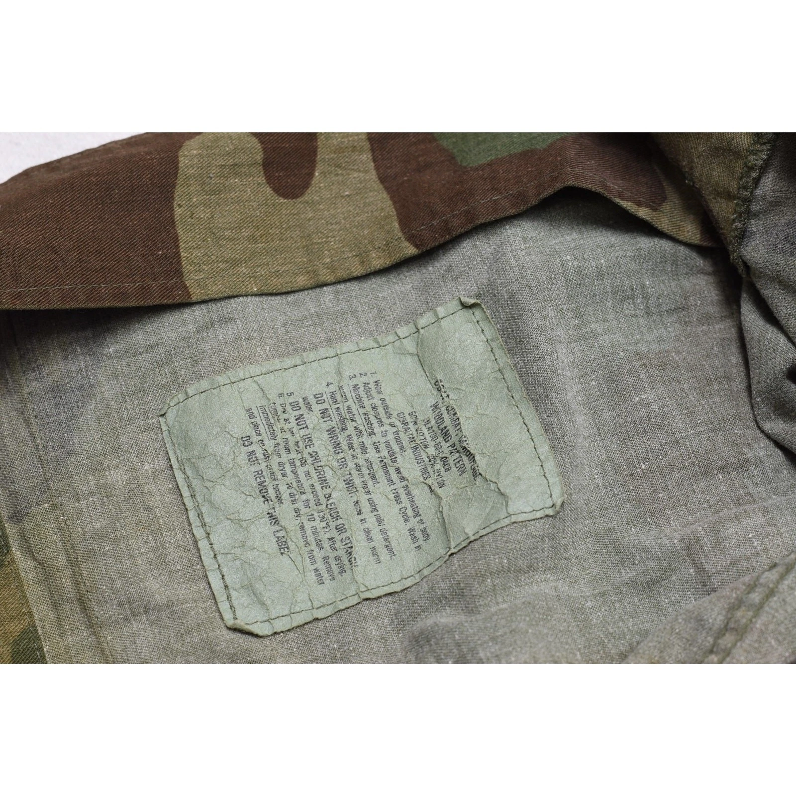 Vintage USMC Woodland Camo Combat Jacket Men's Size M-Regular - product detail image 8