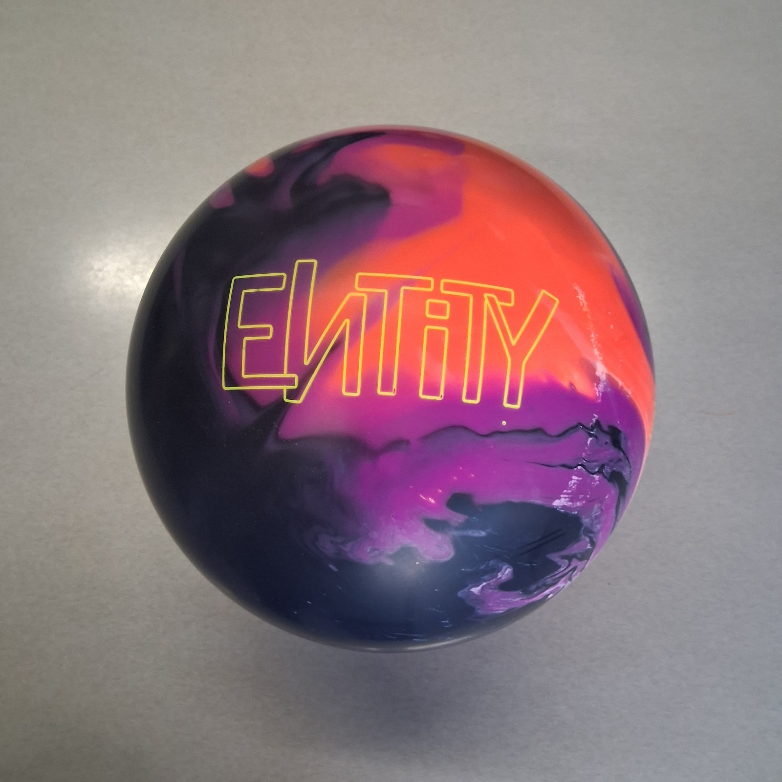 Ebonite Entity   BOWLING  ball  15 lb.   NEW IN BOX    #350