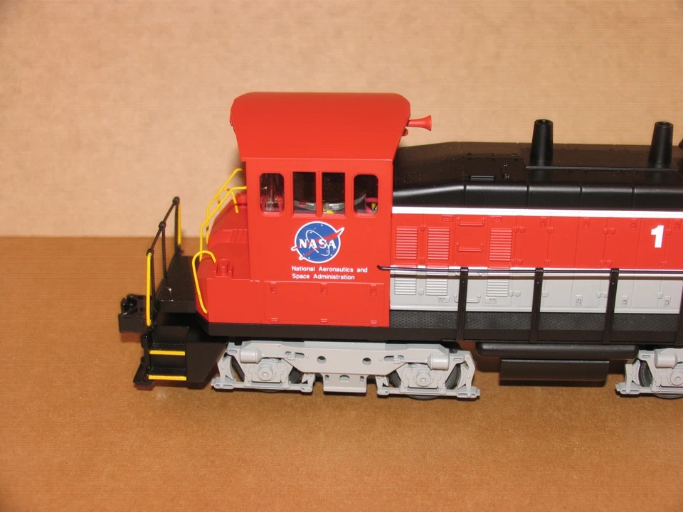 MTH Rail King NASA SW-1500 Switcher Locomotive #1 D.O.A. READ 30-2188-1 - Image 2 of 4