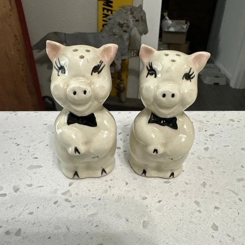 Vintage Shawnee Pottery Pig Pigs Salt and Pepper Shakers S&P
