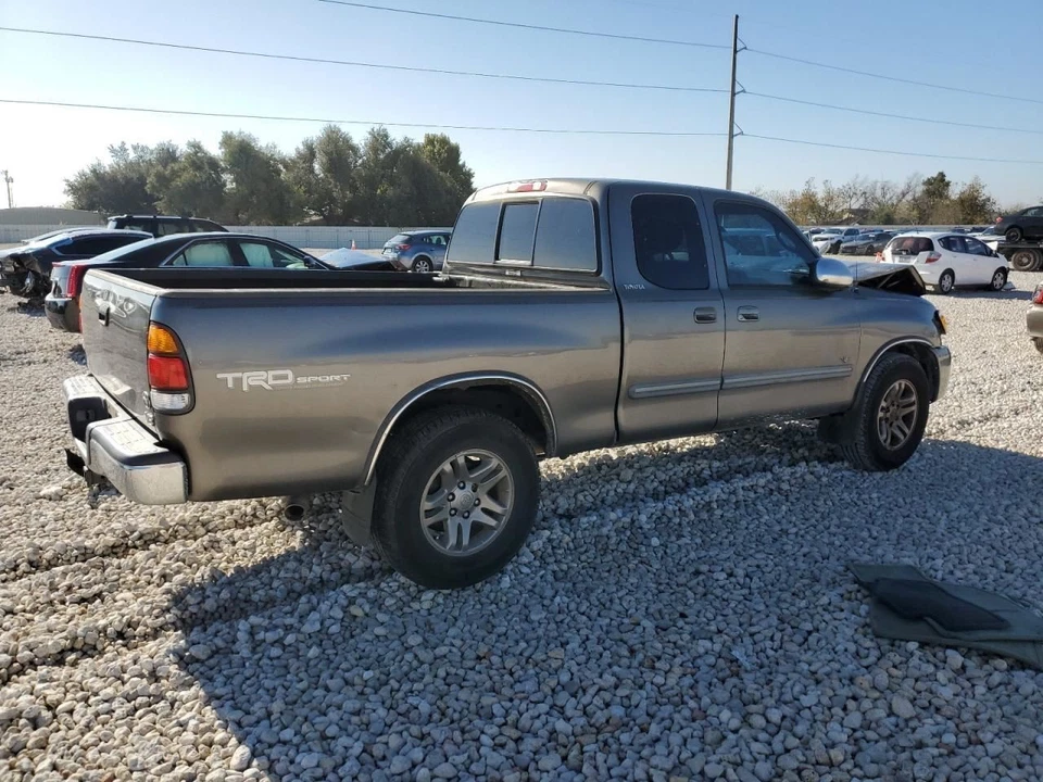 (LOCAL PICKUP ONLY) Back Glass Crew Cab Sliding Without Solar Fits 00-06 TUNDRA Foto 3 de 4