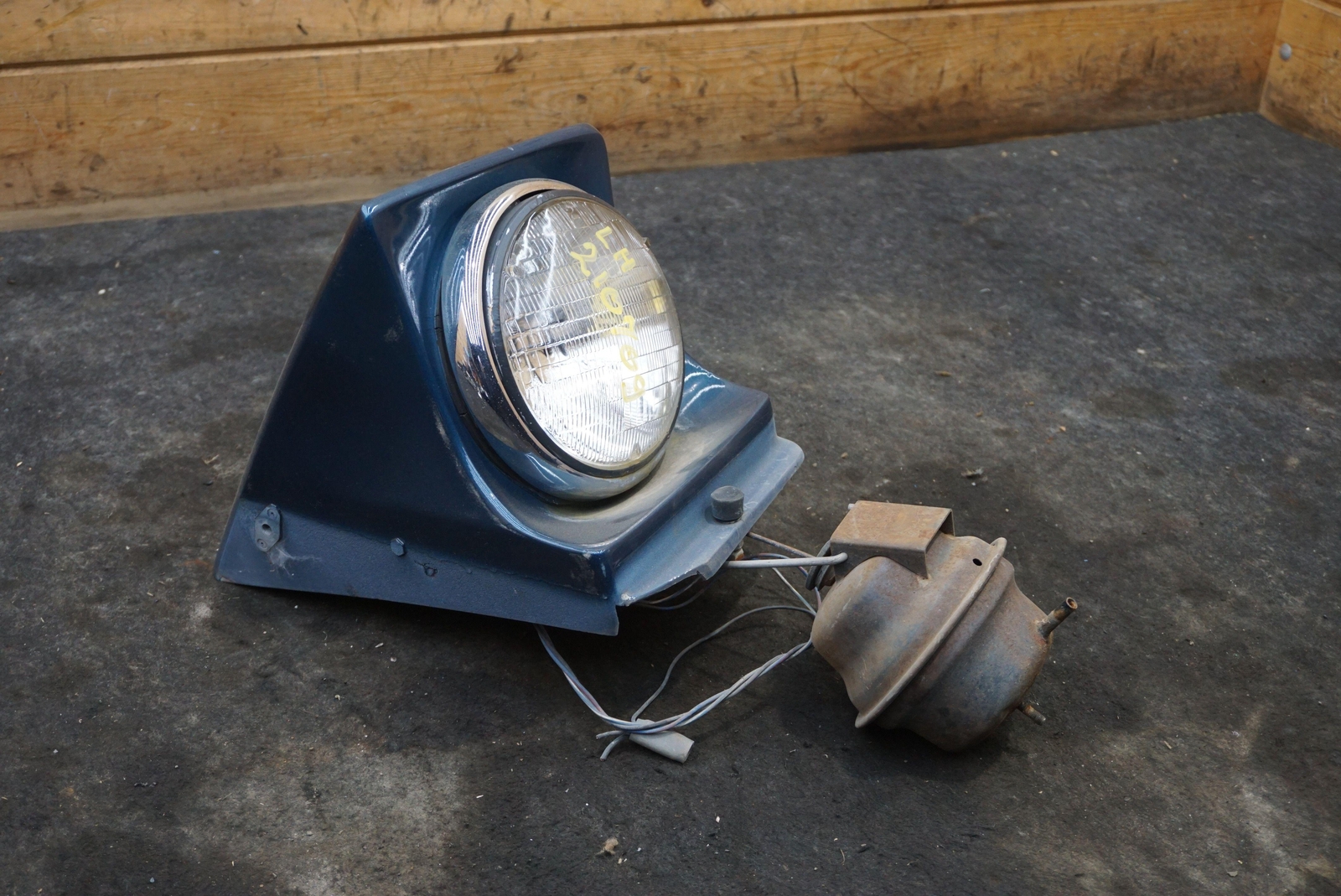 Left Driver Side Pop-up Headlight Assembly W/Spring OEM Lotus Elite Eclat 75-82