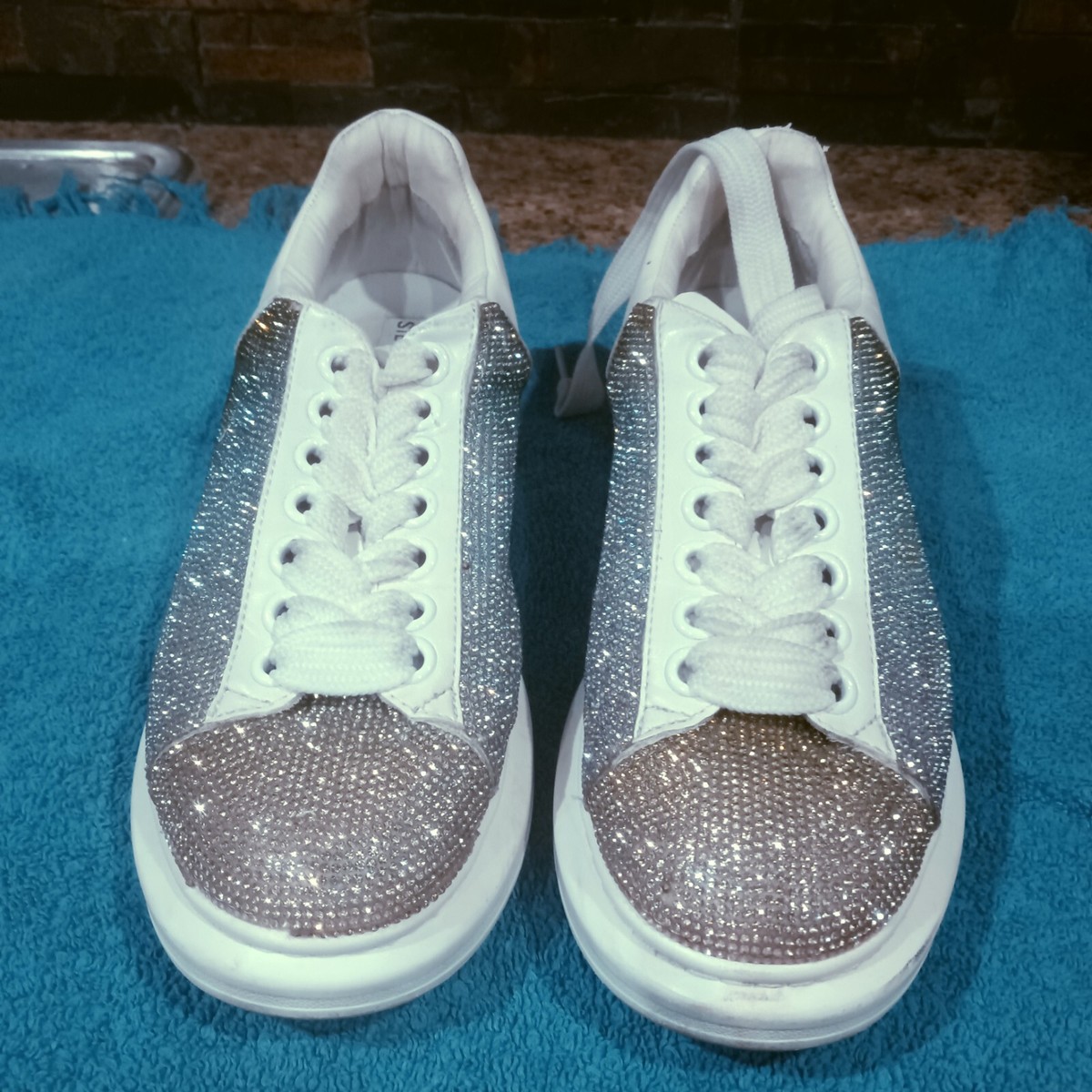 Steve Madden Women's Glimmer-R White Sneakers Size M