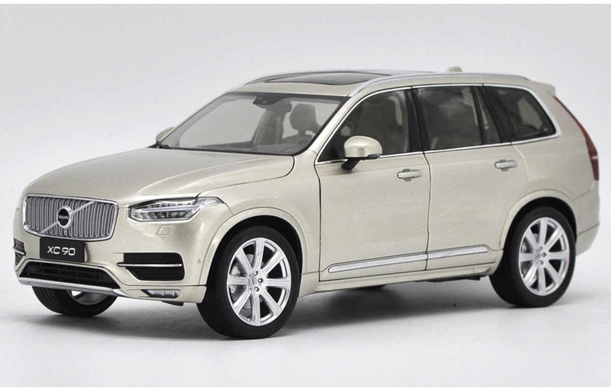 1/18 Scale Volvo XC90 2015 SUV Gold Diecast Car Model Toy