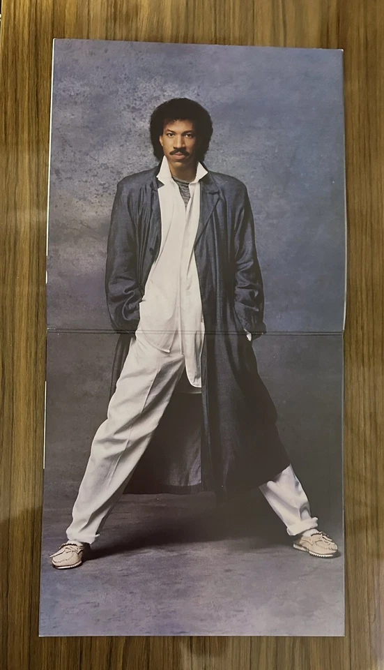 LIONEL RICHIE- DANCING ON THE CEILING 1986 MOTOWN Records Gatefold Vintage Vinyl - Image 3 of 4