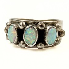 Vintage Early Navajo Sterling Silver Three 3 Opal Band Ring Sz 7.5