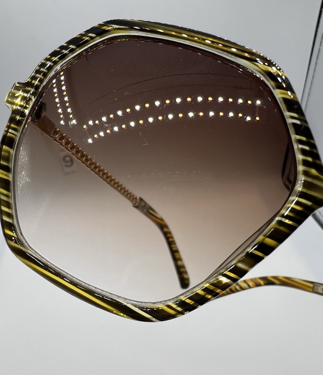 Tahari Geometric Hexagon Sunglasses Brown Gradient Lens  display picture 1