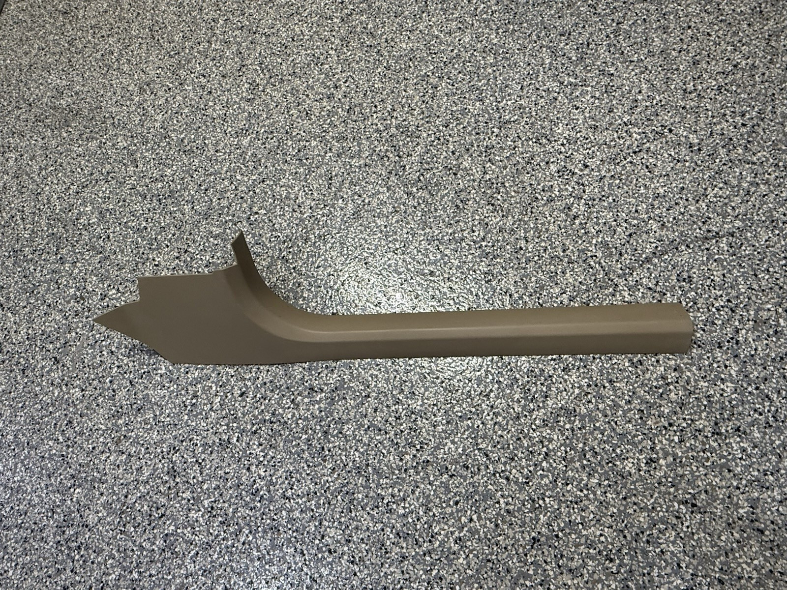 CADILLAC XLR 04-09 CORVETTE C6 05-13 OEM FRONT RIGHT INNER DOOR SILL PLATE COVER