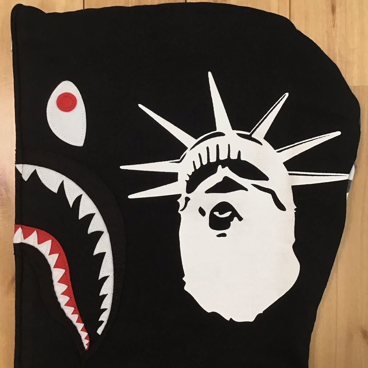 A BATHING APE - A BATHING APE  10th Anniversary400％&amp;100％ BAPE New York 10th Anniversary Shark full zip hoodie Black A