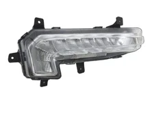 For 2016-2018 Chevy Malibu Front Bumper Running Light Lamp Right Side 84525422