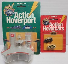 VINTAGE 1989 RACING CHAMPIONS BACK TO THE FUTURE II TEXACO HOVERPORT W/HOVERCARS