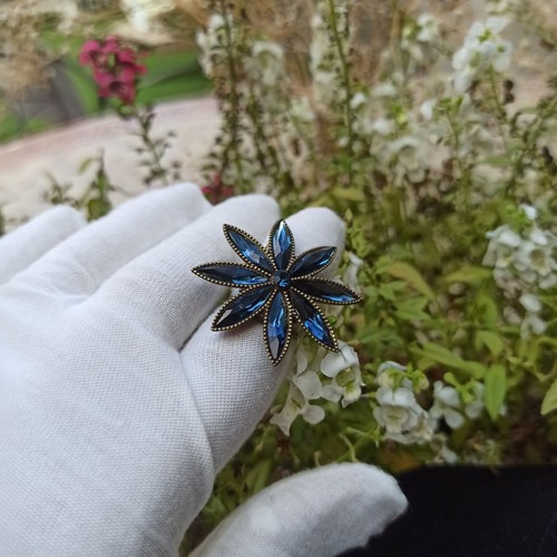 Michal Negrin Ring Deep Blue Huge Oversized Flower & Swarovski Crystals Gift Box - Picture 9 of 12