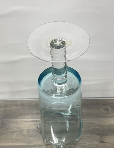Jarrón de vidrio azul aguamarina FTD pedestal borde festoneado florero vintage de 9,5" de alto - Imagen 5 de 6