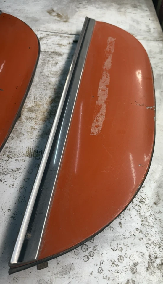 PAR DE FALDONES GUARDABARROS TRASERO PONTIAC LEMANS TEMPEST GTO 1970 1971 1972 486323 486324 Foto 2 de 4