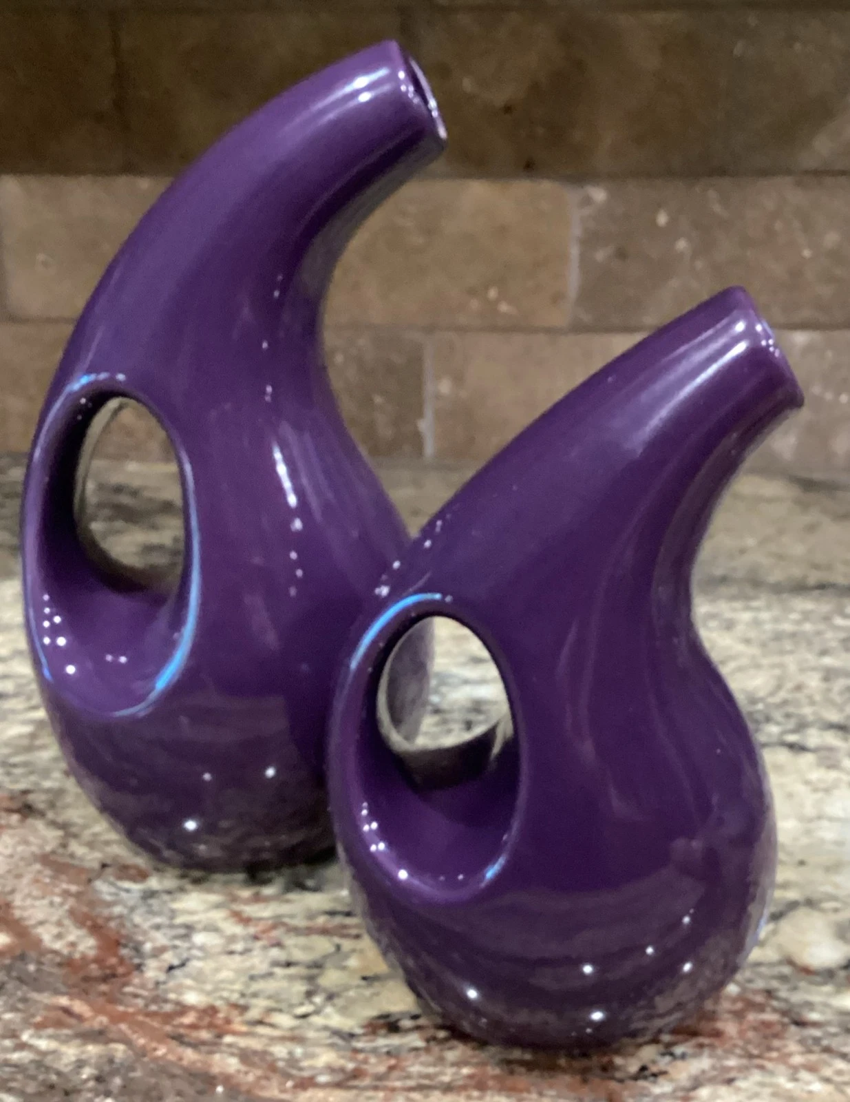 RACHAEL RAY PURPLE OLIVE OIL N VINEGAR CRUETS OPEN HANDLE NEW UNUSED IN BOX
