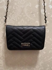 Bebe Womens crossbody Bag black quilt gold chain Shoulder bag sophia