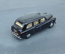 Miniature Austin A60 Cambridge Avec Skis - Spot On Triang, échelle 1:43, Bleue, Superbe état