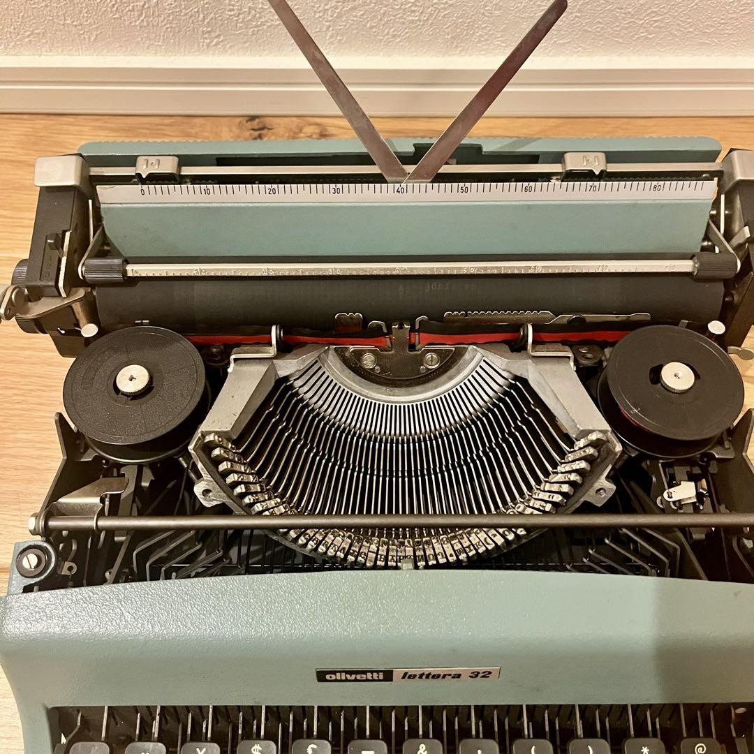 Used] GUCCI × Olivetti Lettera 32 Typewriter w/ Case Tested Rare