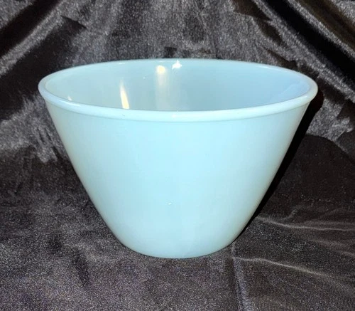 Vintage Fire King Oven Ware Splash Proof Mixing Bowl Delphite Blue 7.5" X 4.75"