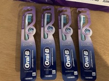 Oral B SEALED Advanced Whitening SOFT Toothbrushes, Lot Of 4