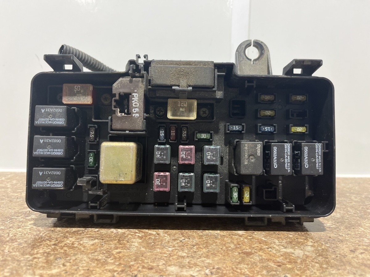 2004 dodge stratus cigarette lighter fuse 2006 Dodge Stratus/Chrysler Sebring Cigarette Lighter Fuse, Power Outlet  Fuse Location