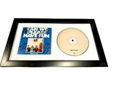 KINGS OF LEON FIRMADO Y ENMARCADO CAN WE PLEASE HAVE FUN CD ÁLBUM AUTÓGRAFO CERTIFICADO DE AUTENTICIDAD D