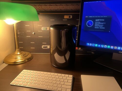Maxed Apple Mac Pro 8 core 3.0 GHz 2013 | Dual D700 GPU | 64GB RAM 500GB SSD - Foto 1 di 8