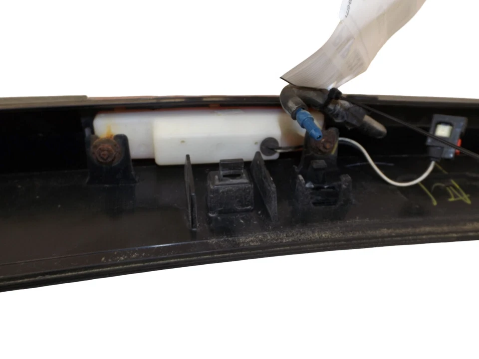 2004-2008 Chrysler Pacifica Rear Spoiler Used OEM 0UK90TRMA Foto 4 de 4