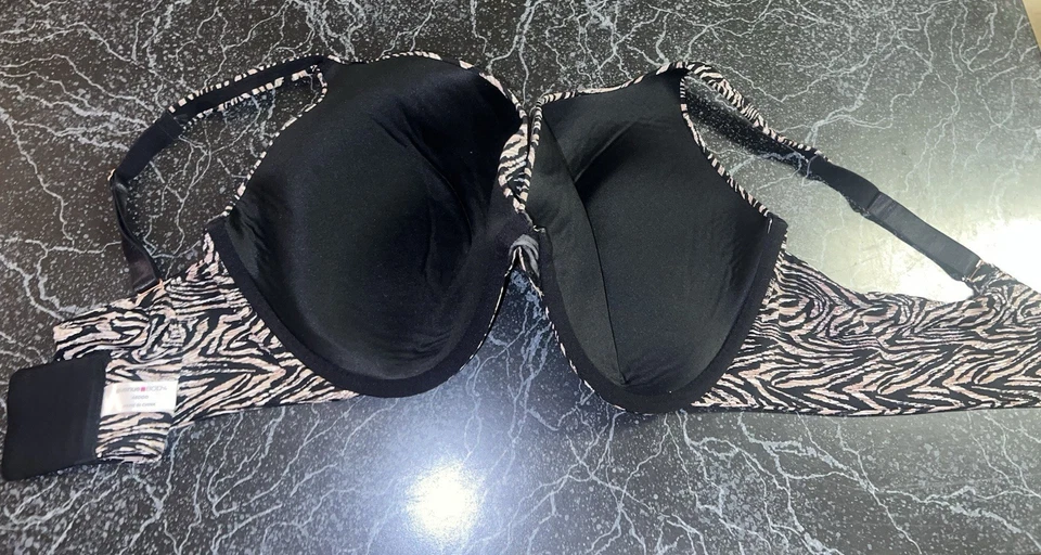 Avenue 身体文胸聚拢,聚拢。 轻薄衬垫杯 48DDD,动物印花,黑色 — 第 3/4 张图片