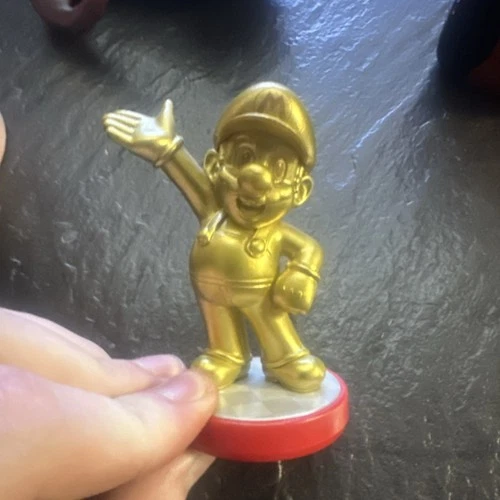 Nintendo Amiibo Gold Mario Collectible Figure Super Mario Video Game