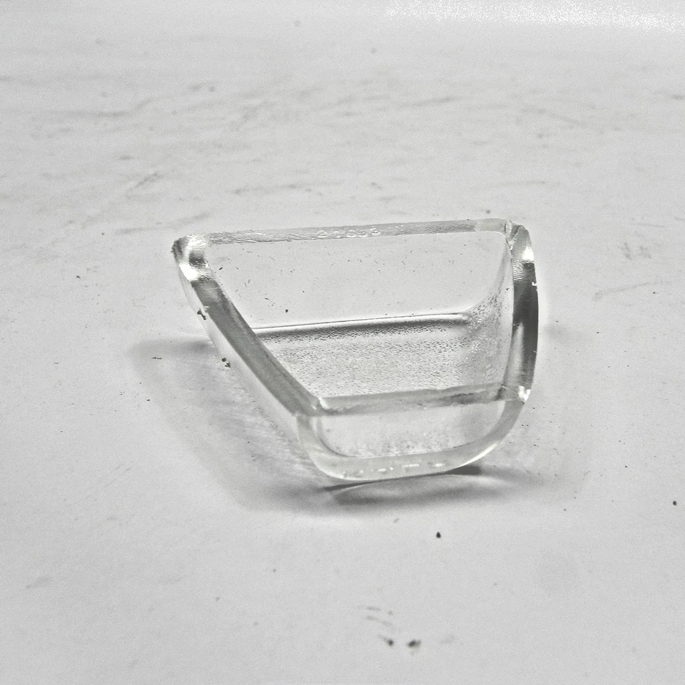 1951 KAISER NEW OLD STOCK LICENSE LIGHT LENS CLEAR GLASS NO DAMAGE RARE VINTAGE - Image 4 of 4