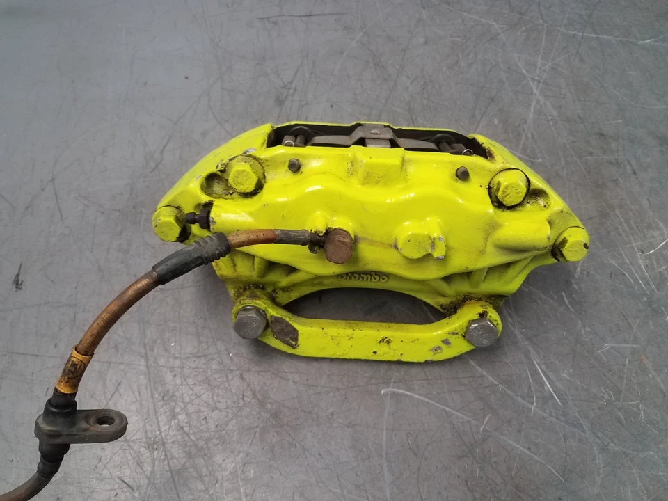 Juego de pinzas de freno Subaru WRX STi Brembo 2005 #6693 S4 Foto 4 de 4