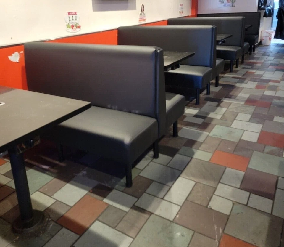 Fabricación de muebles de cabina de restaurante comercial y asientos tapizados Foto 2 de 4