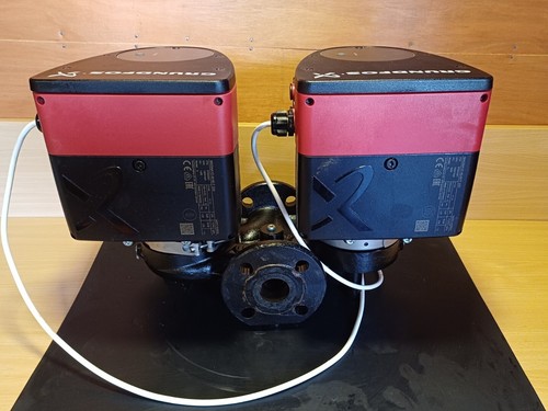 Grundfos Magna 1D  40-80 F220 Twin Circulating Pump PN:97924381 - Picture 3 of 8