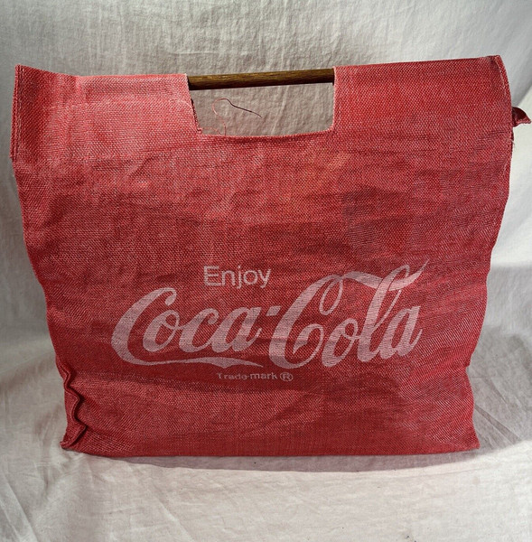 Bolsa roja Coca-Cola Coke Market asa Kreiders helado lácteo Lancaster PA Amish
