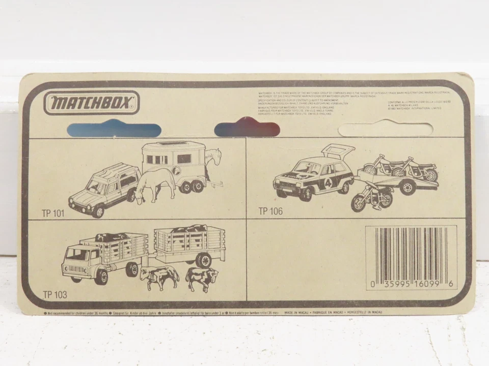 Matchbox TP-118 Red Gliding Club BMW Cabriolet w/Glider & Trailer NIB 8859 - Image 3 of 4