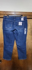NEW Gloria Vanderbilt Amanda Original Slimming Womens Jean Plus Size 18W Short