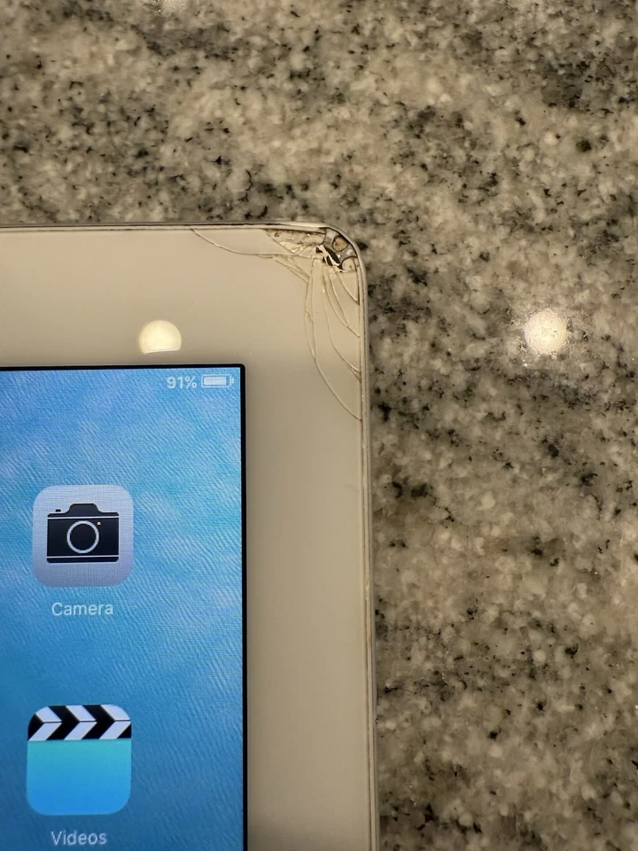 "Tablet Apple iPad 2 16 GB Wi-Fi 9,7""" Foto 3 de 4