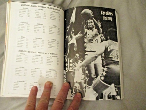 2003-04 CLEVELAND CAVALIERS MEDIA GUIDE Yearbook LEBRON JAMES ROOKIE 2004 AD - Picture 7 of 12