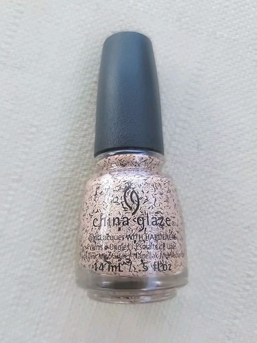China Glaze Nail Lacquer ๐
In "Light As A Feather" 81534, NEW, FREE ๐ฌ - Picture 2 of 6