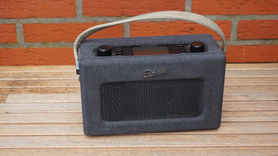 Roberts Revival iStream Internetradio DAB+ FM Streaming im Retro Design - Bild 2 von 4