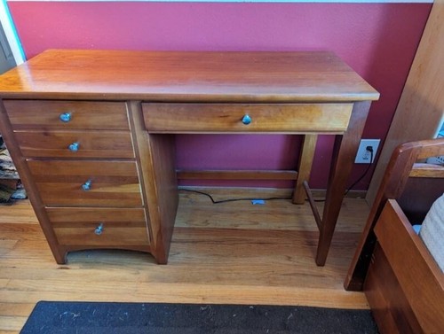 twin bedroom furniture set - used, excellent condition - Picture 8 of 10