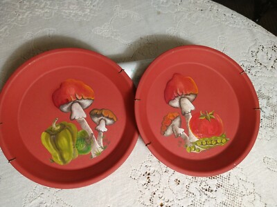 2 Handpainted Mushrooms & Veggies Red 8.5'' Tin Ecko Pie Plates MCM 1983 w Hanger