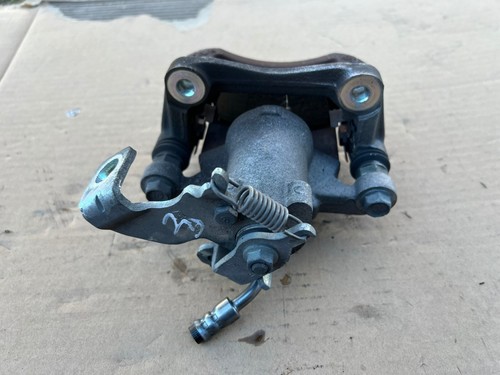 2012-2016 HYUNDAI VELOSTER 1.6L REAR RIGHT SIDE BRAKE CALIPER OEM - Picture 11 of 12