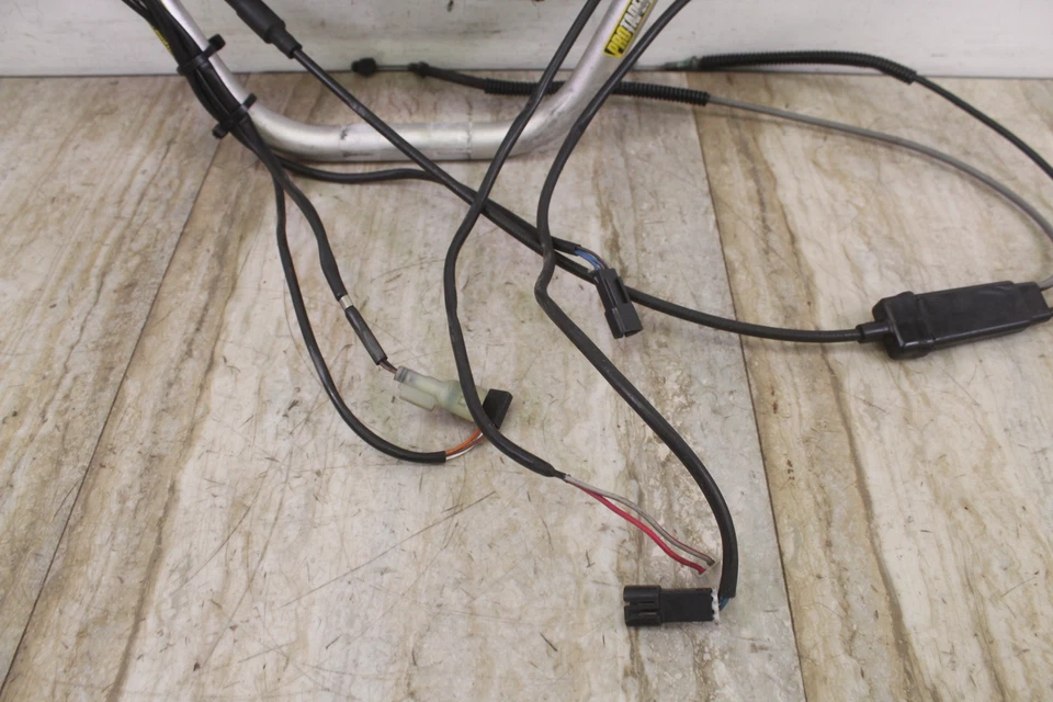 Manillar Polaris RMK 800 DRAGON 2010 con controles y cable de acelerador Foto 2 de 4